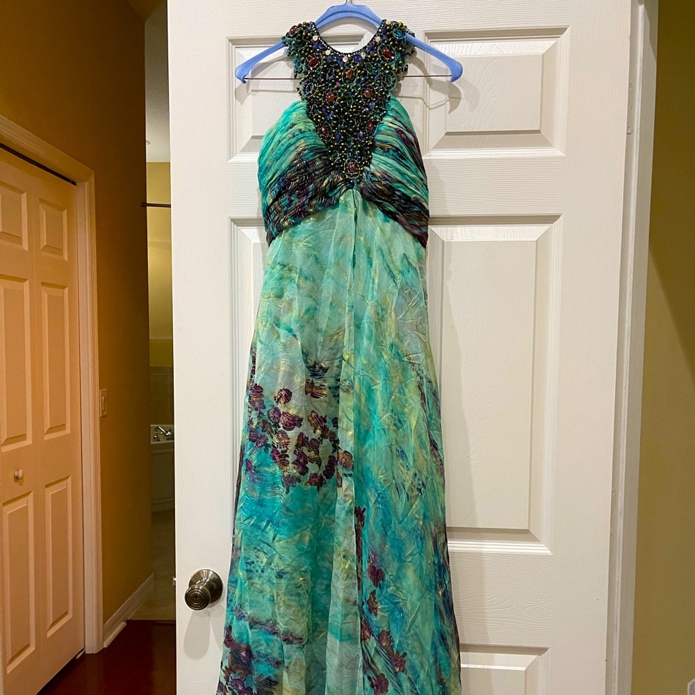 Women dress